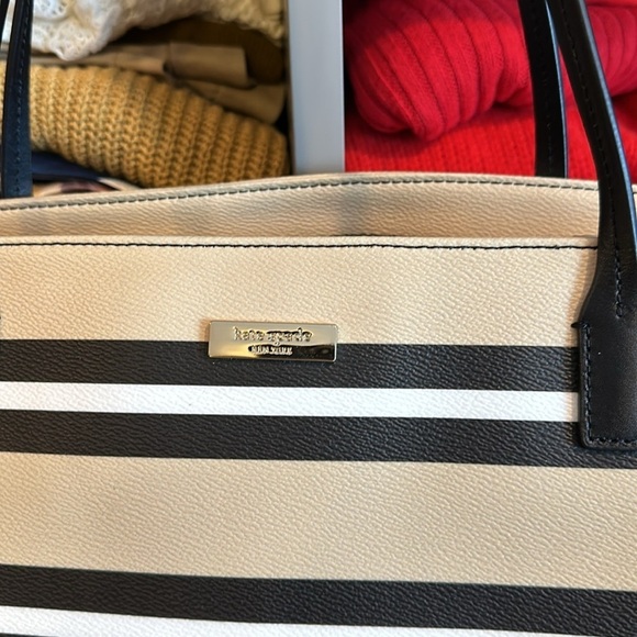 Kate Spade tan/black/white striped tote bag​ - Picture 2 of 5